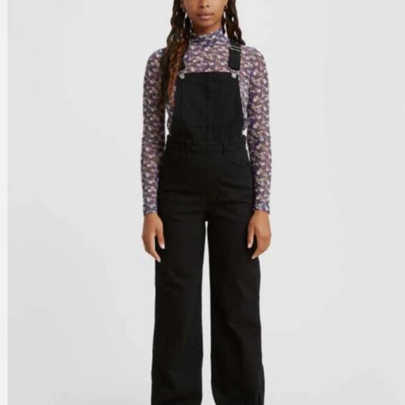 NWT Levi's Women's Black Denim Overalls - Picture 1 of 5